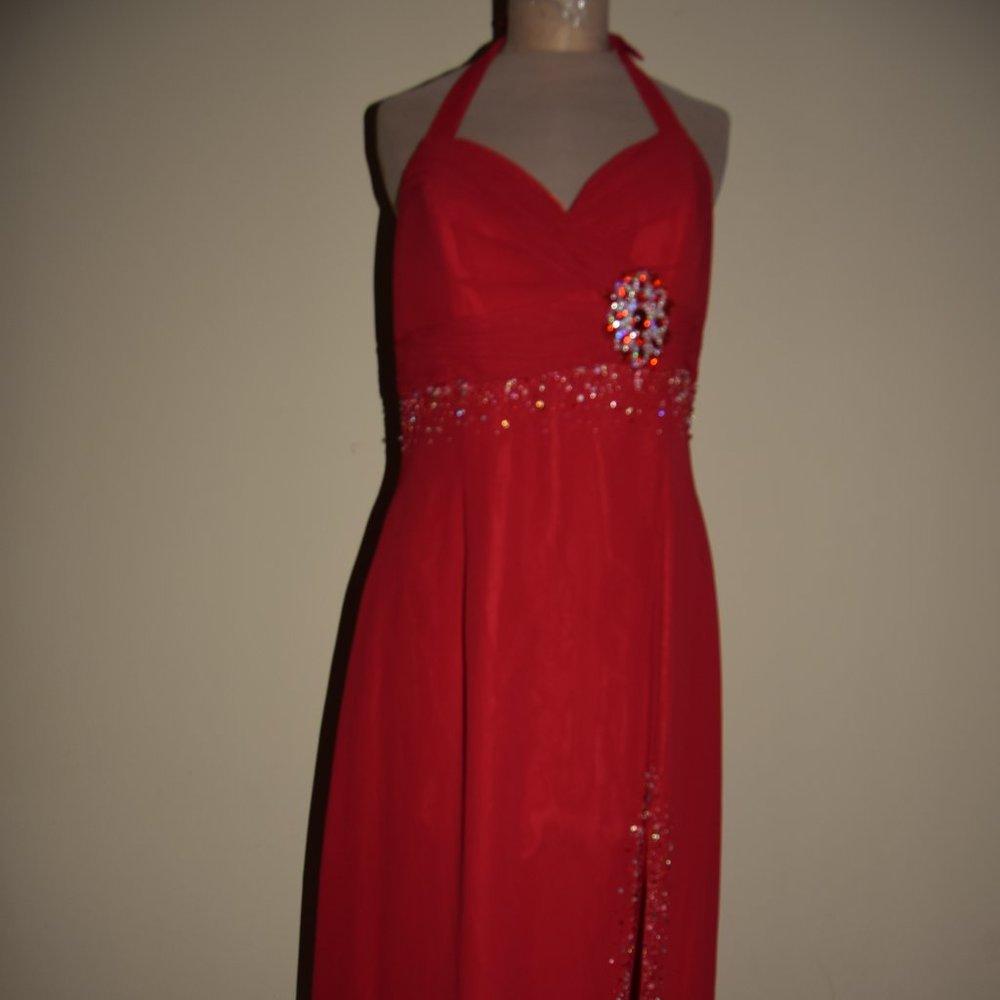 WOW!!!  GREAT LONG DRESS